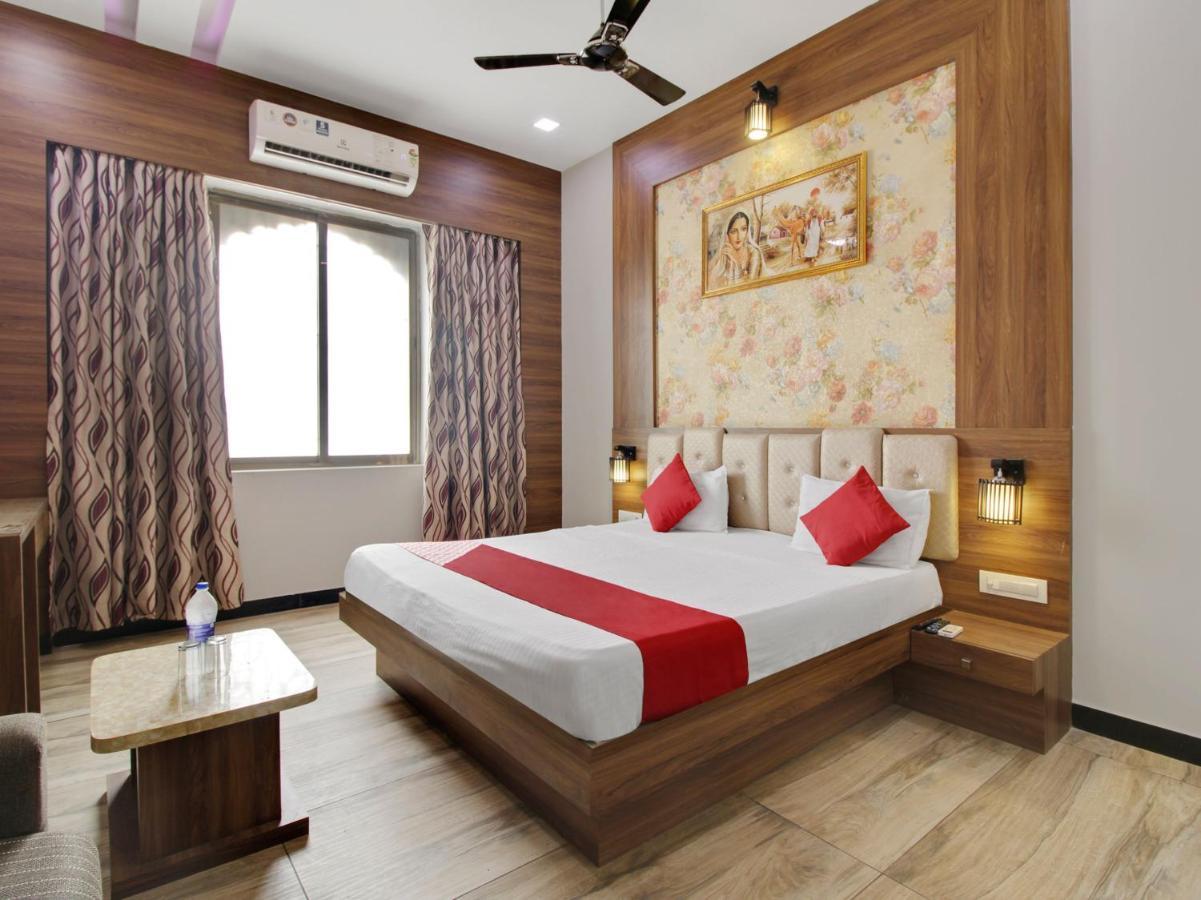 Oyo 79434 Hotel Green Villa ناغبور المظهر الخارجي الصورة