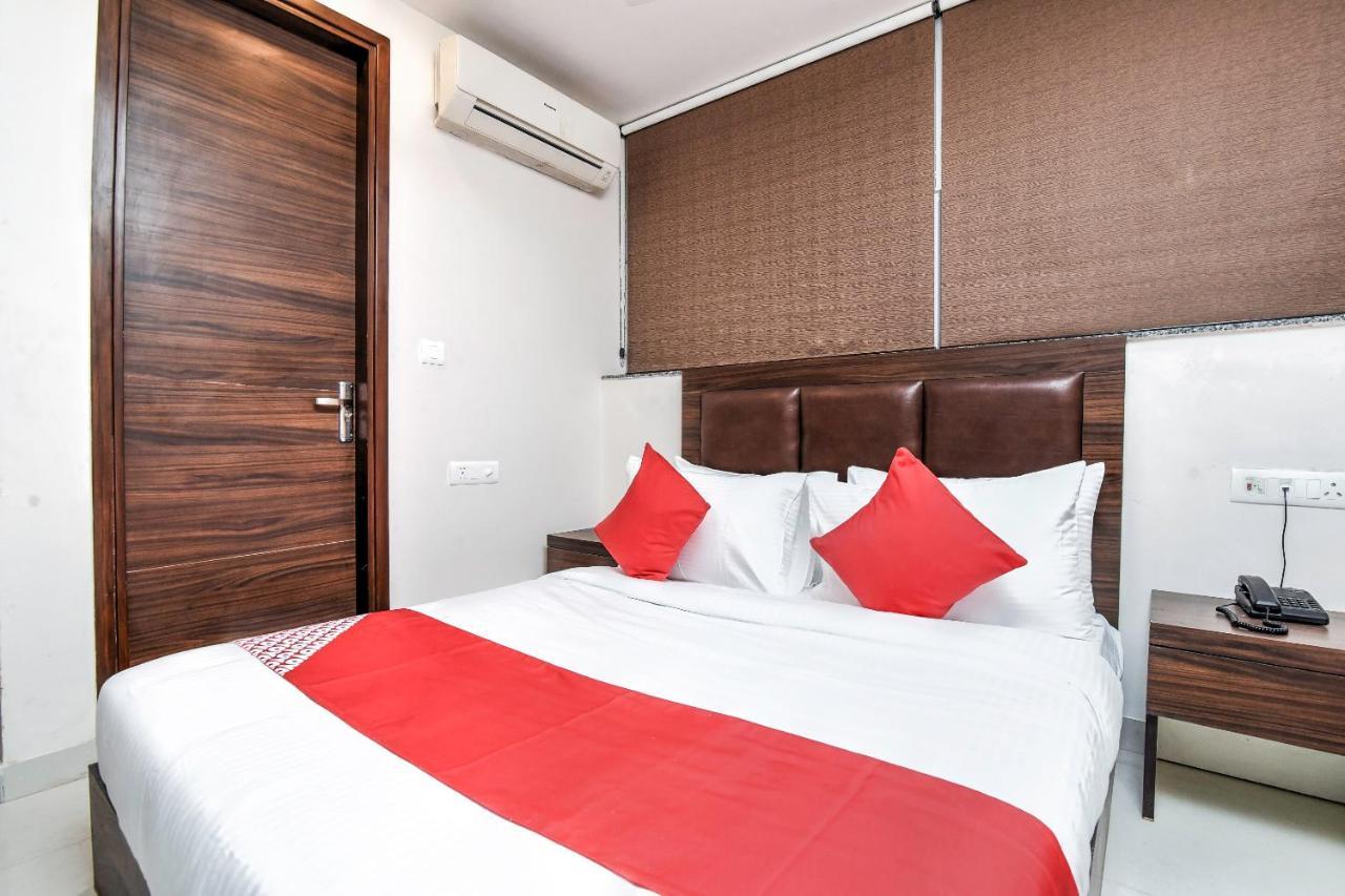 Oyo 79434 Hotel Green Villa ناغبور المظهر الخارجي الصورة