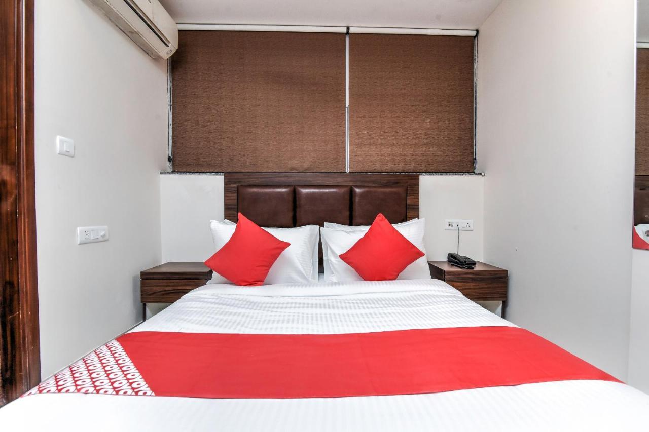 Oyo 79434 Hotel Green Villa ناغبور المظهر الخارجي الصورة